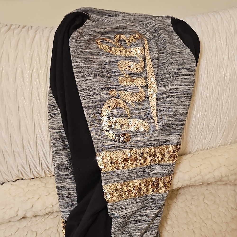 PINK Victoria's Secret Black and Gray Top - Picture 5 of 5